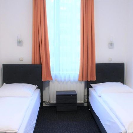 Frankair Star Hotel Frankfurt City Frankfurt am Main Exterior photo